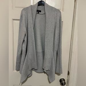 Spense Knits Women’s Gray Cardigan in a size XL.